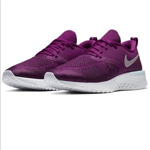 Nike Odyssey React Flyknit 2